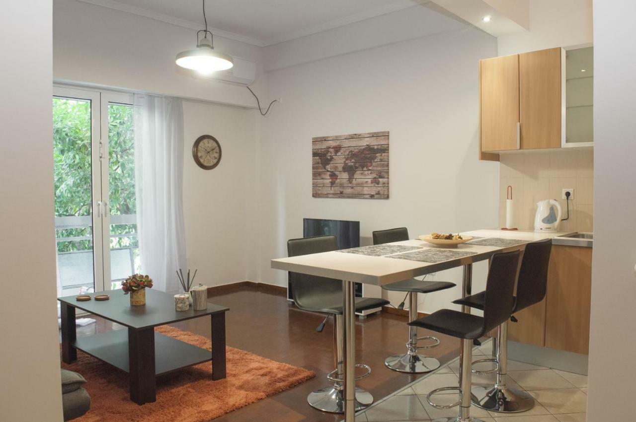 Modern Apartment, Excellent And Vibrant Location!! アテネ エクステリア 写真